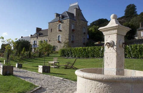 Au Chateau de Mont-Dol, chambres d'hôtes en Bretagne au coeur de la Baie du Mont St-Michel