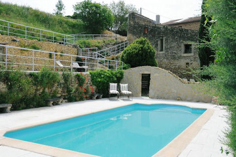 Moulin de Bonfilhon, maison d'hotes de caractère avec piscine - Cornillon-Confoux en Provence