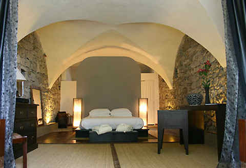 chambres d'hotes et suites, Le Prieure des Sources Drome Provencale