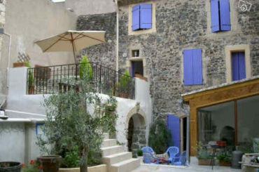 Le Clos du Frotadou, chambres d'hotes a Bessan en Languedoc Roussillon