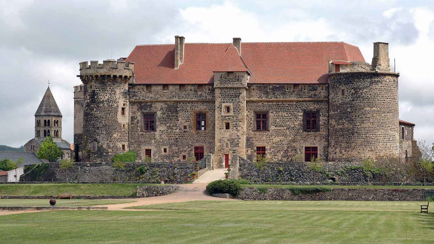 Château de Saint Saturnin, chambres d'hôtes de charme en Auvergne